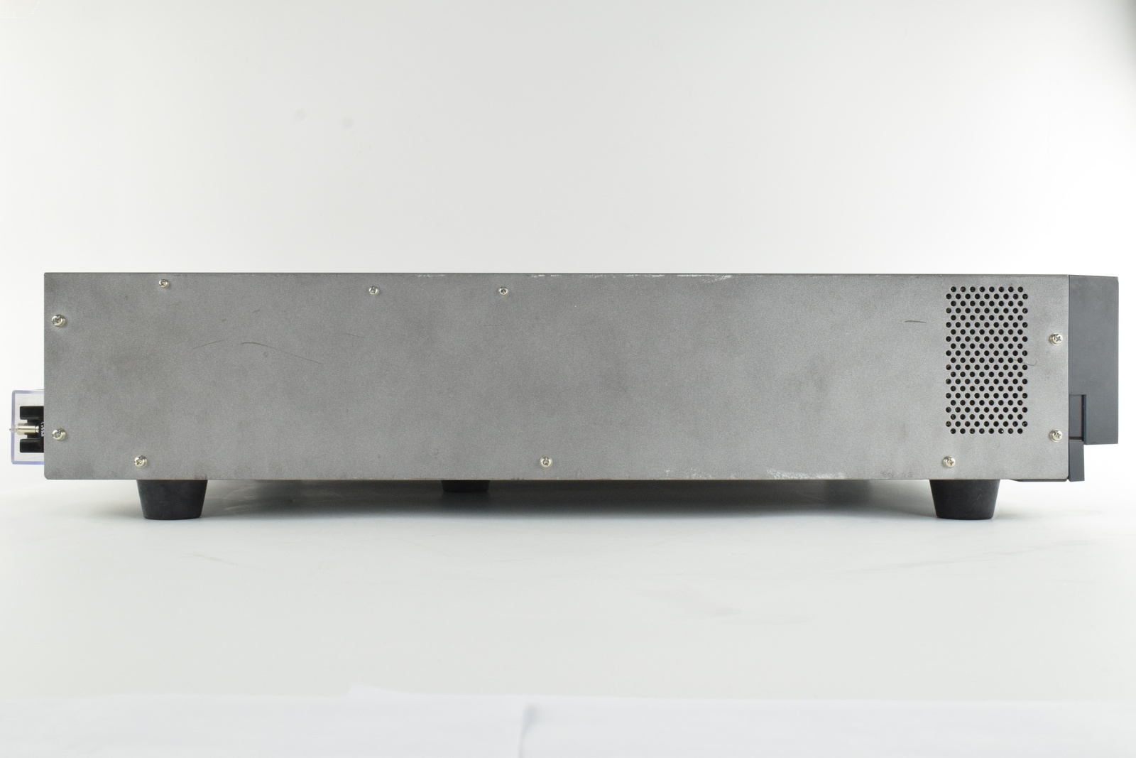 AC Power Source / 550 Hz / 320Vrms / 3kVA / 3 Phase Keysight Used AC6903L - Actual Instrument - Image 4