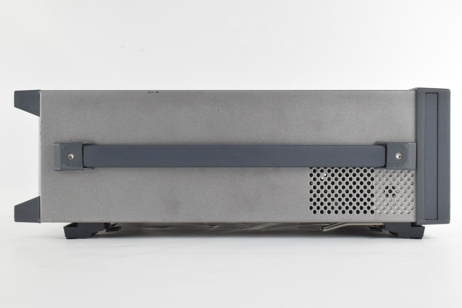 Basic Spectrum Analyzer (BSA) / 9 kHz to 7 GHz Keysight Used N9322C - Actual Instrument - Image 7
