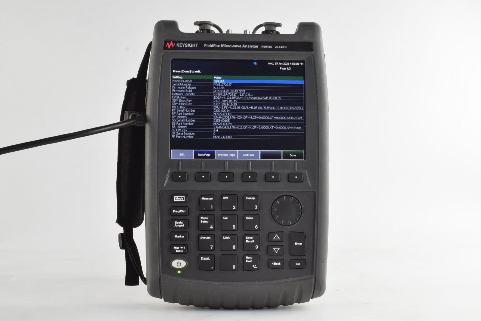 FieldFox Handheld Microwave Analyzer / 30 kHz to 26.5 GHz Keysight Used N9918A - Actual Instrument - Image 1
