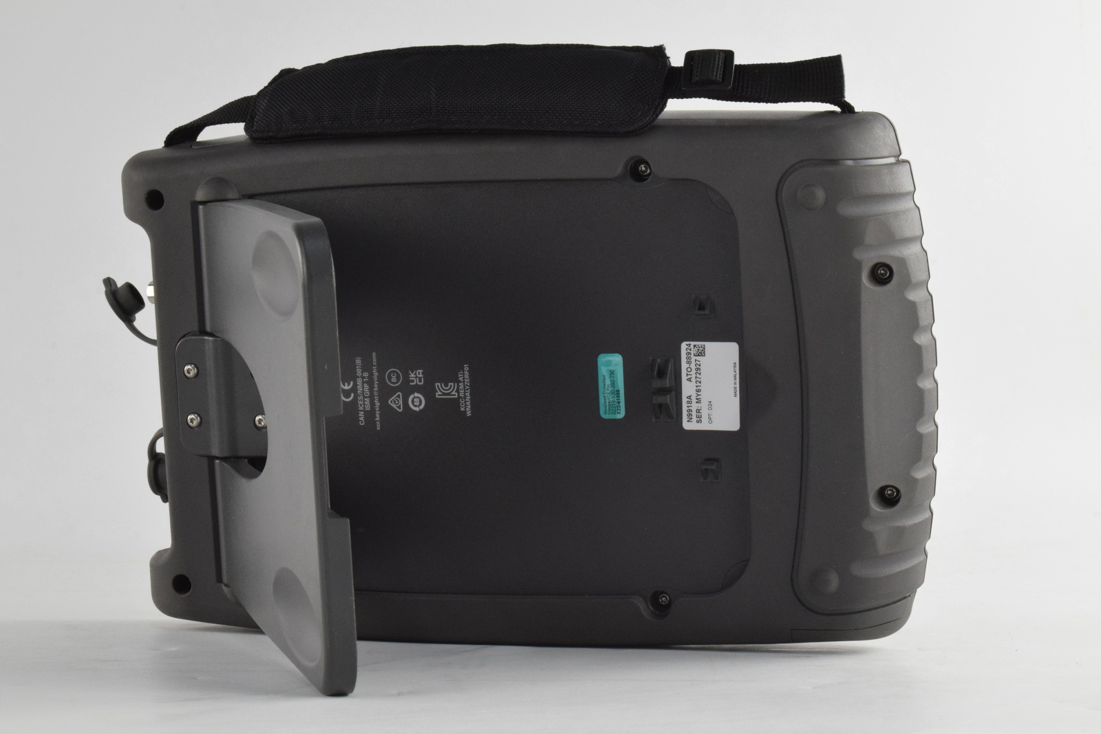 FieldFox Handheld Microwave Analyzer / 30 kHz to 26.5 GHz Keysight Used N9918A - Actual Instrument - Image 9
