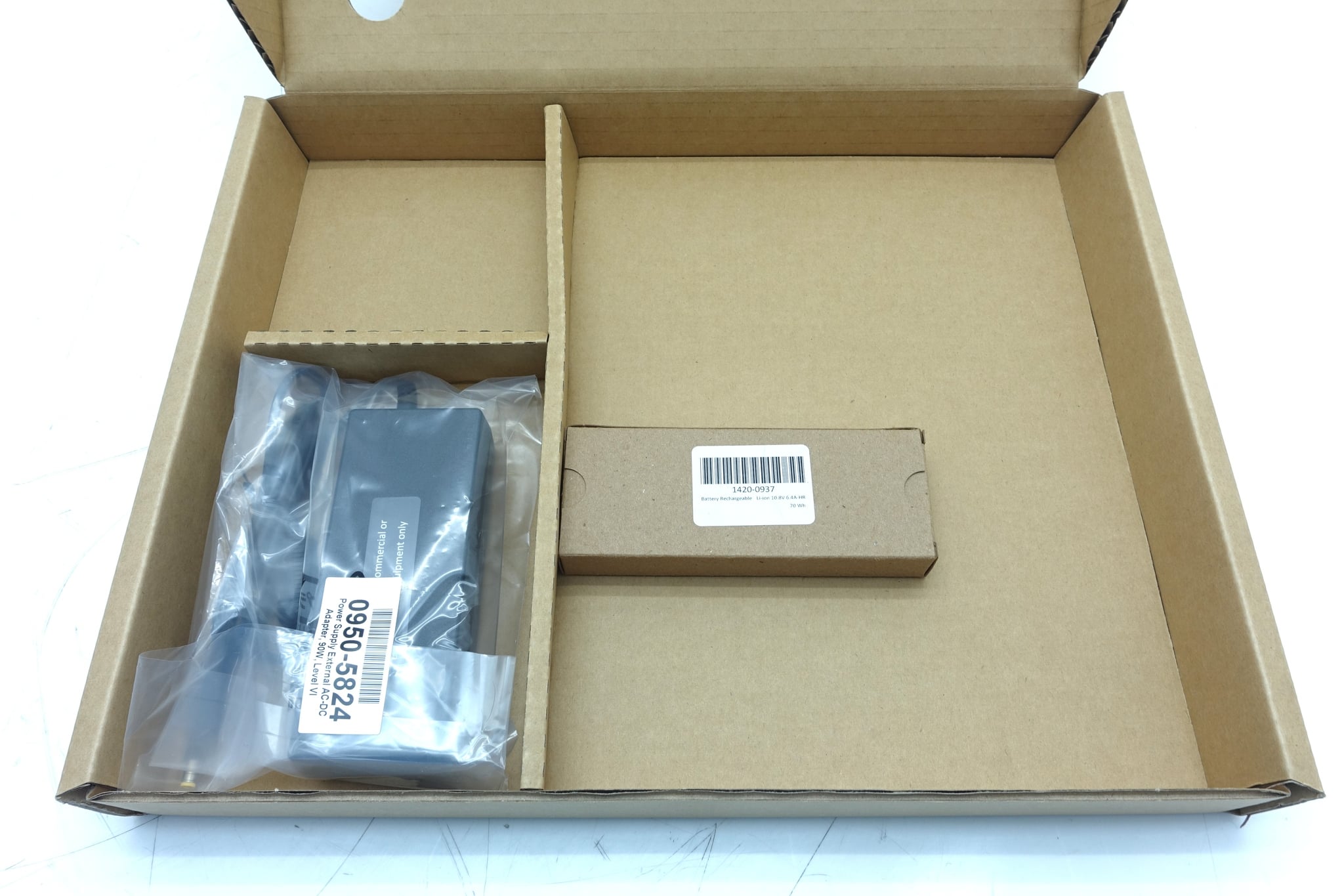 FieldFox Handheld Microwave Analyzer / 30 kHz to 26.5 GHz Keysight Used N9918A - Actual Instrument - Image 10