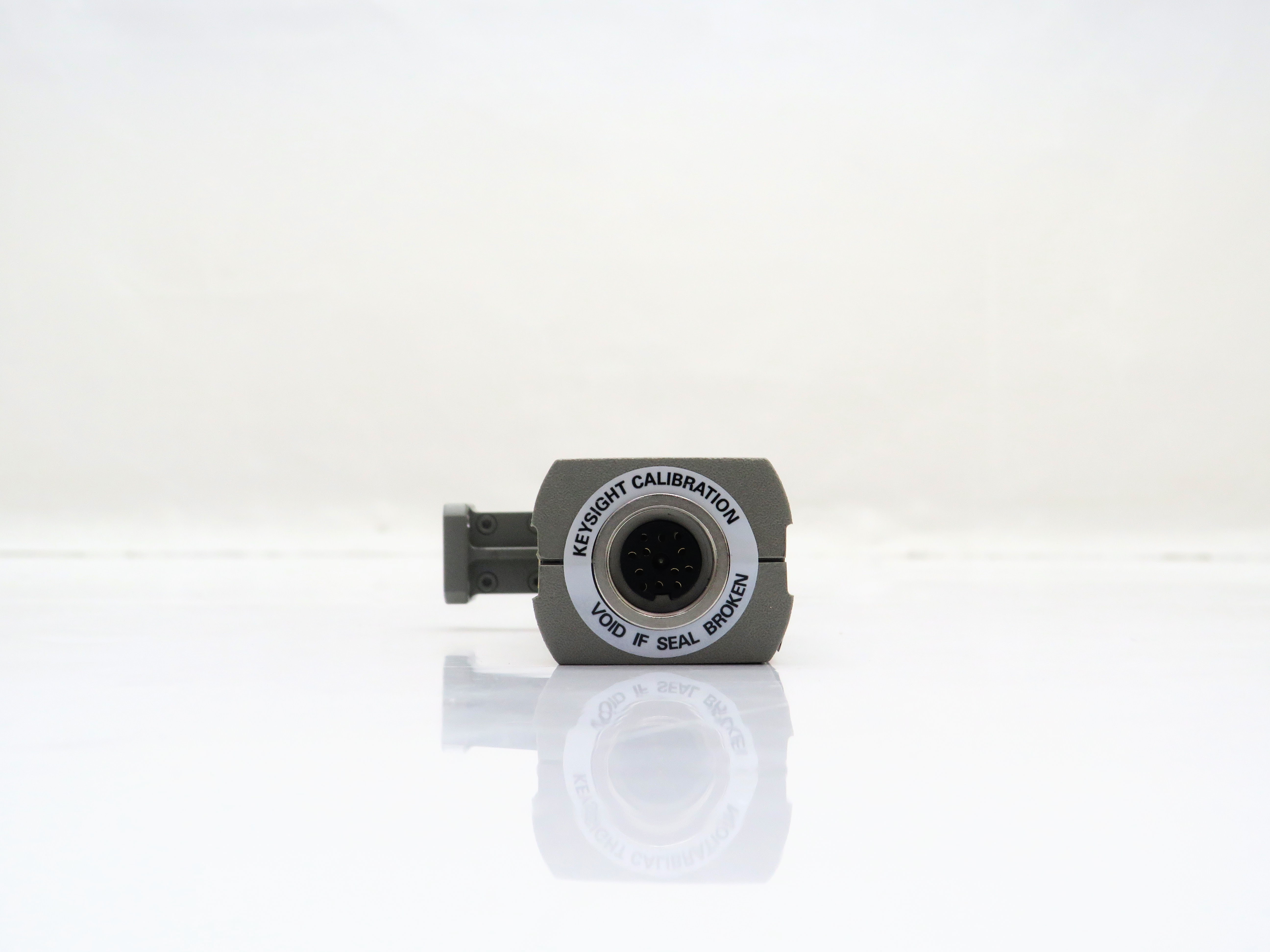 Waveguide Power Sensor / 26.5 to 40 GHz / -70 to -20 dBm Keysight Used R8486D - Actual Instrument - Image 3