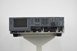 AC Power Source / 550 Hz / 320Vrms / 3kVA / 3 Phase Keysight Used AC6903L